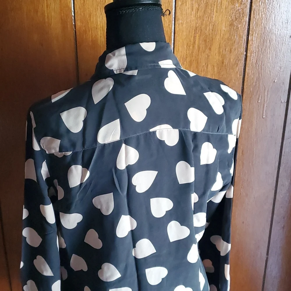 Equipment Silk top with pink hearts Woman's Size S - Picture 10 of 11